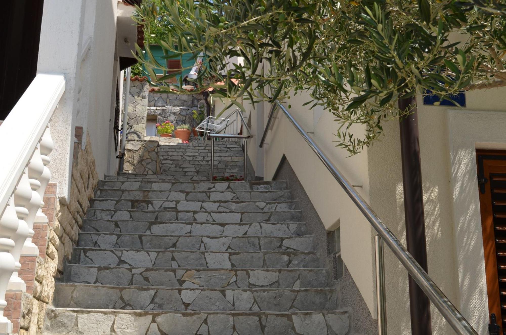Apartments Lora Baška Pokoj fotografie