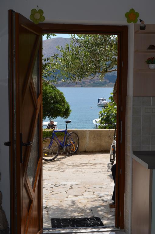 Apartments Lora Baška Pokoj fotografie
